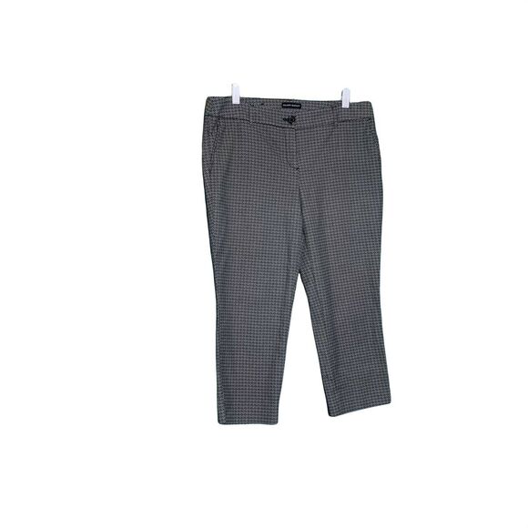 Hilary Radley black geometric print cropped Pants Size 12 - Picture 5 of 10